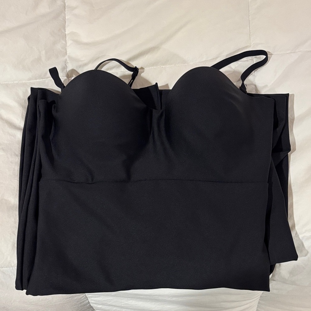 SKIMS body con Black strap/strapless Dress